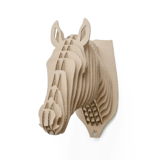 Alex - cardboard horse or unicorne head trophy for self assembly.