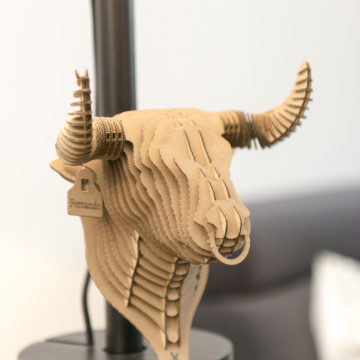 Fernando - cardboard bull trophy. Animal head for self assembly.